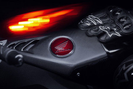 CBR1000RR-R SP Carbon Edition 2025